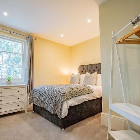 Host & Stay - Shaw Street Suite 우스터 외부 사진